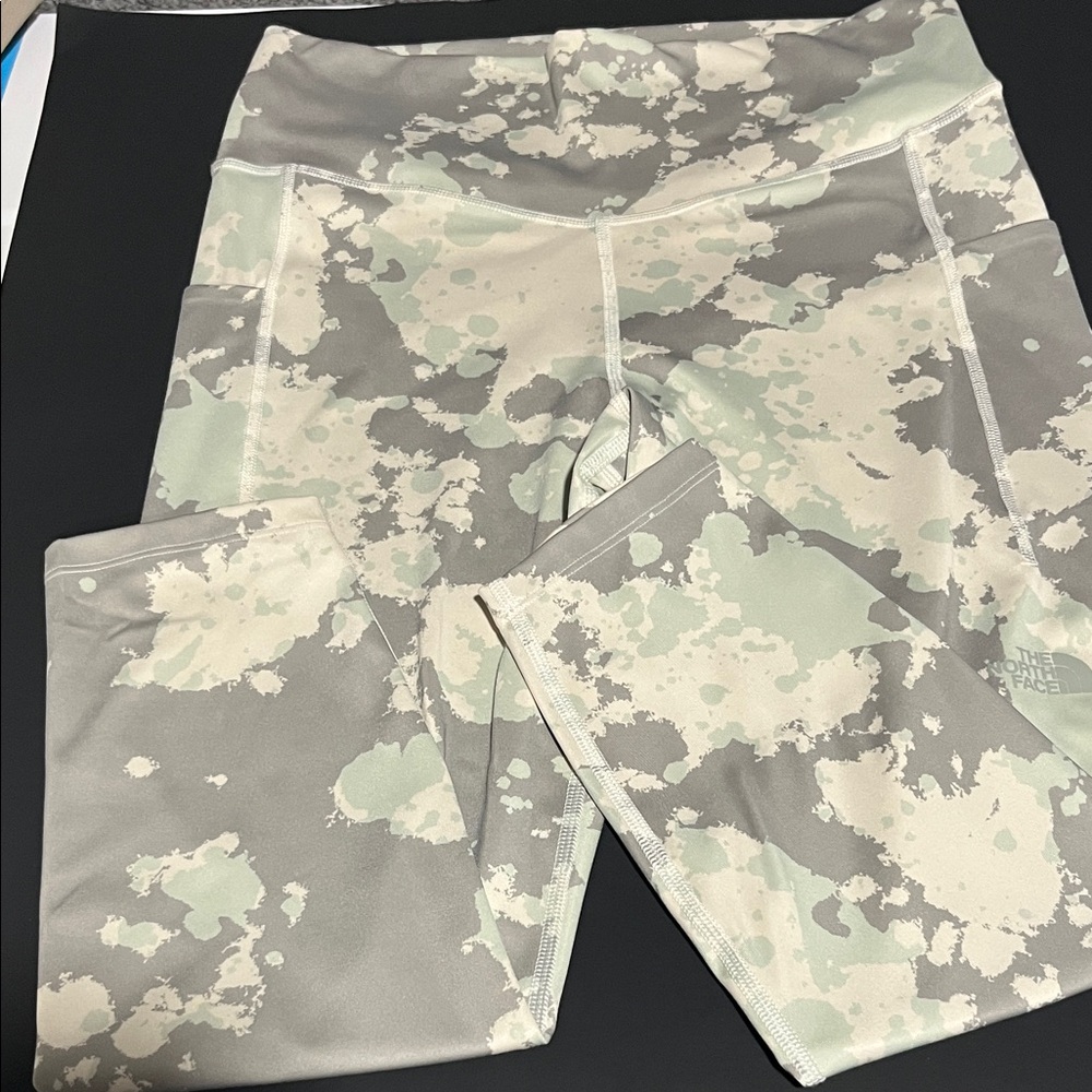 The North Face XL High-rise Leggings Abstract Camo Athletic Workout Pants